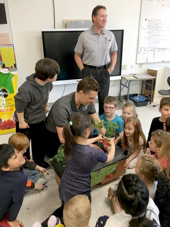 Kids of Copperfield Elementary planting